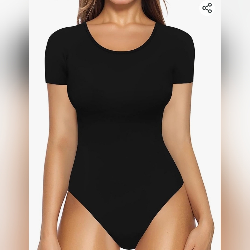 Black tee bodysuit‎ large